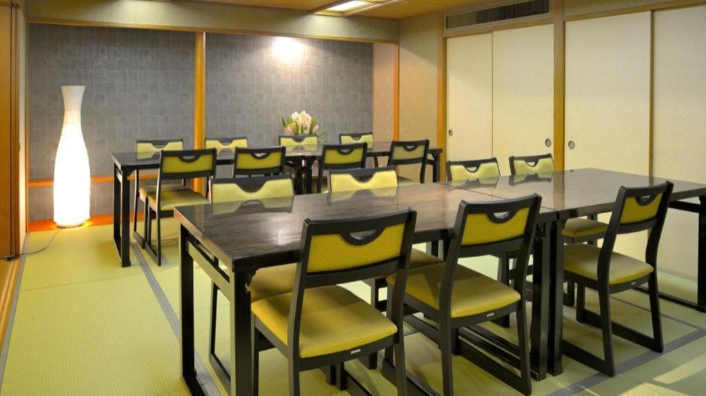 Hotel Gensen Yunoyado Sennotani à Minakami Extérieur photo